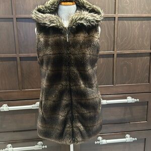 Sherry Cassin faux fur vest